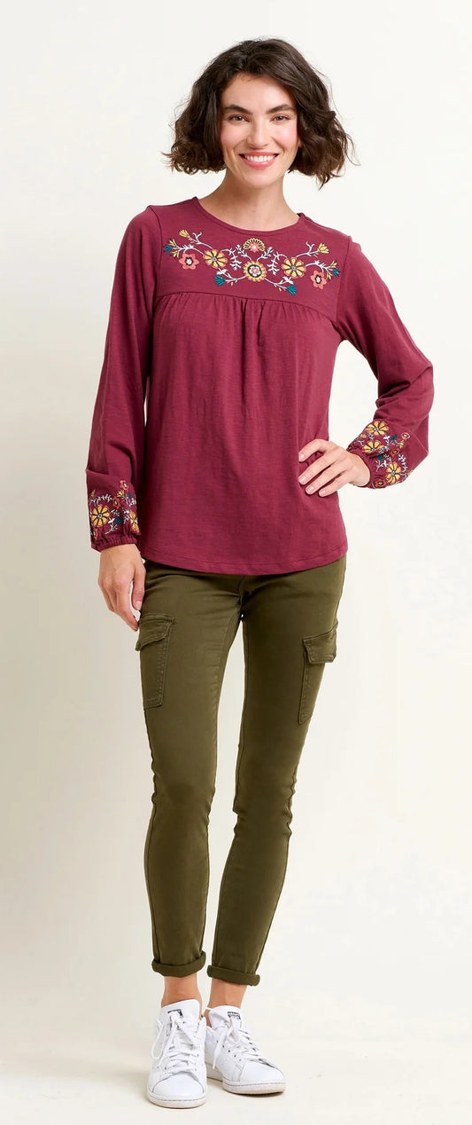 Brakeburn Womens Folk Floral Embroidered Tee - Burgundy