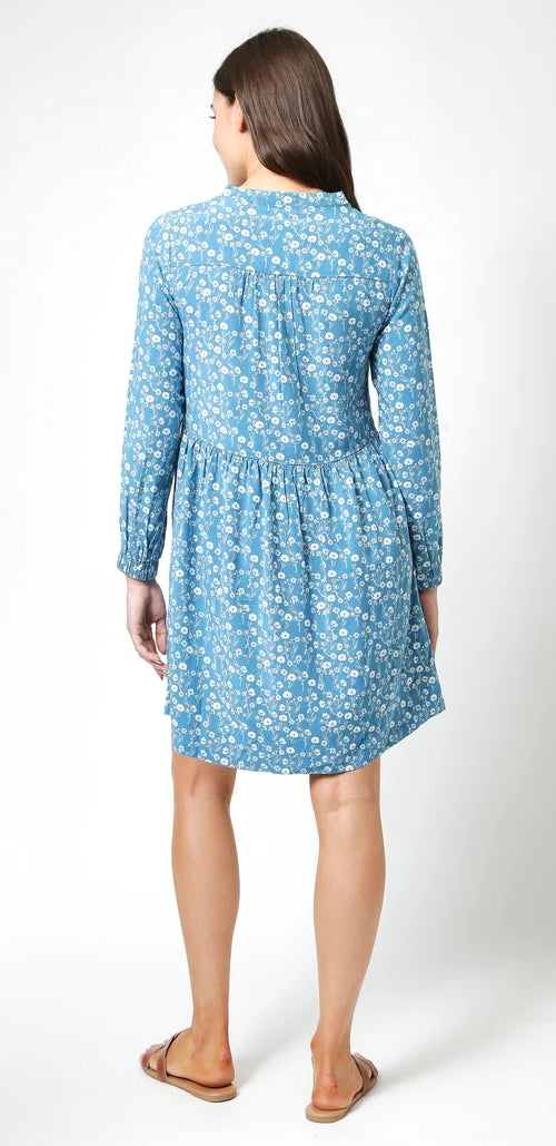 Back view of Mudd and Water womens tunic blue floral with long sleeves and relaxed fit