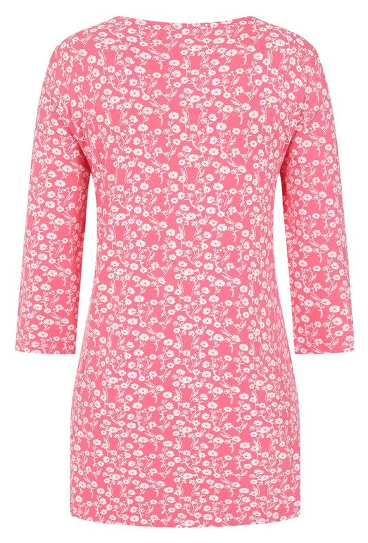 Women's Francoise tunnic from Mudd and Water in Pink with a white floral Meadow pattern, round neckline and 3/4 length sleeves.