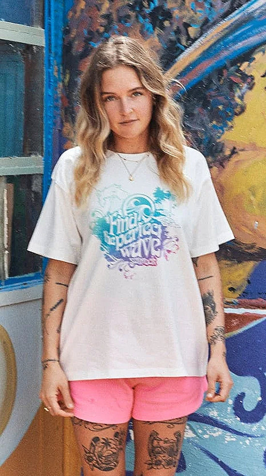 Saltrock women's short sleeve loose fit Find the Perfect Wave printed t-shirt in White.