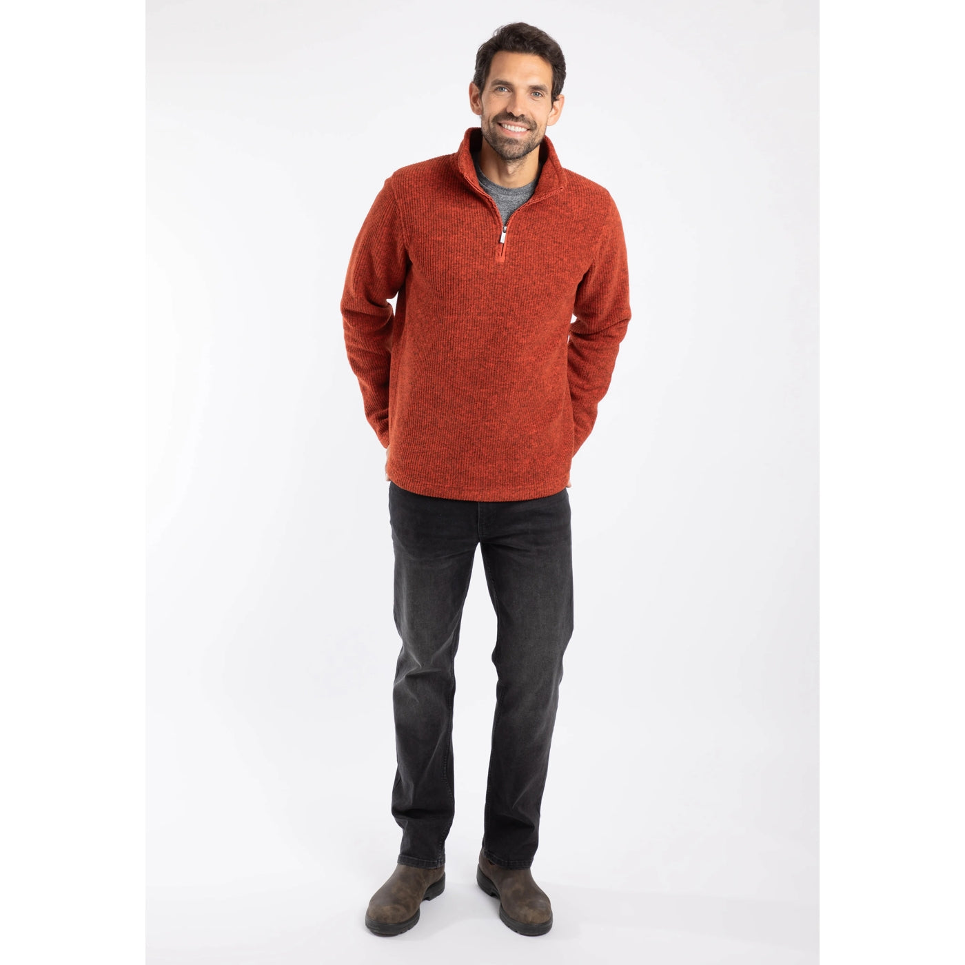 Man wearing a Weird FIsh rust-coloured Newport fleece with a zipper on a white background