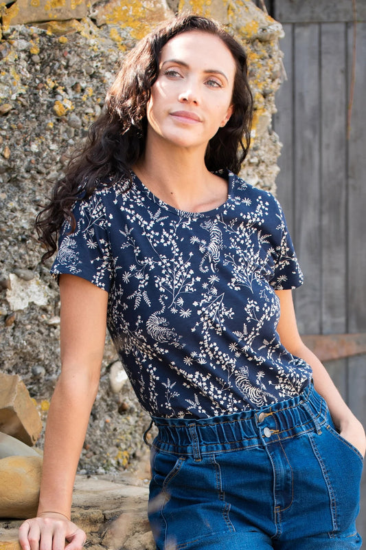 Brakeburn Womens Tiger Print T-Shirt - Navy