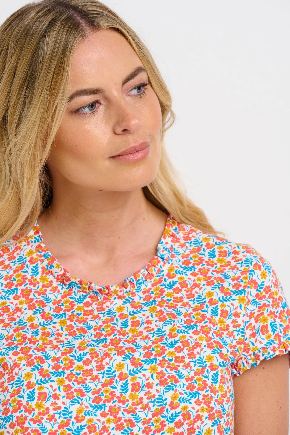 Brakeburn Womens Whimsical Floral Tee - Multicoloured