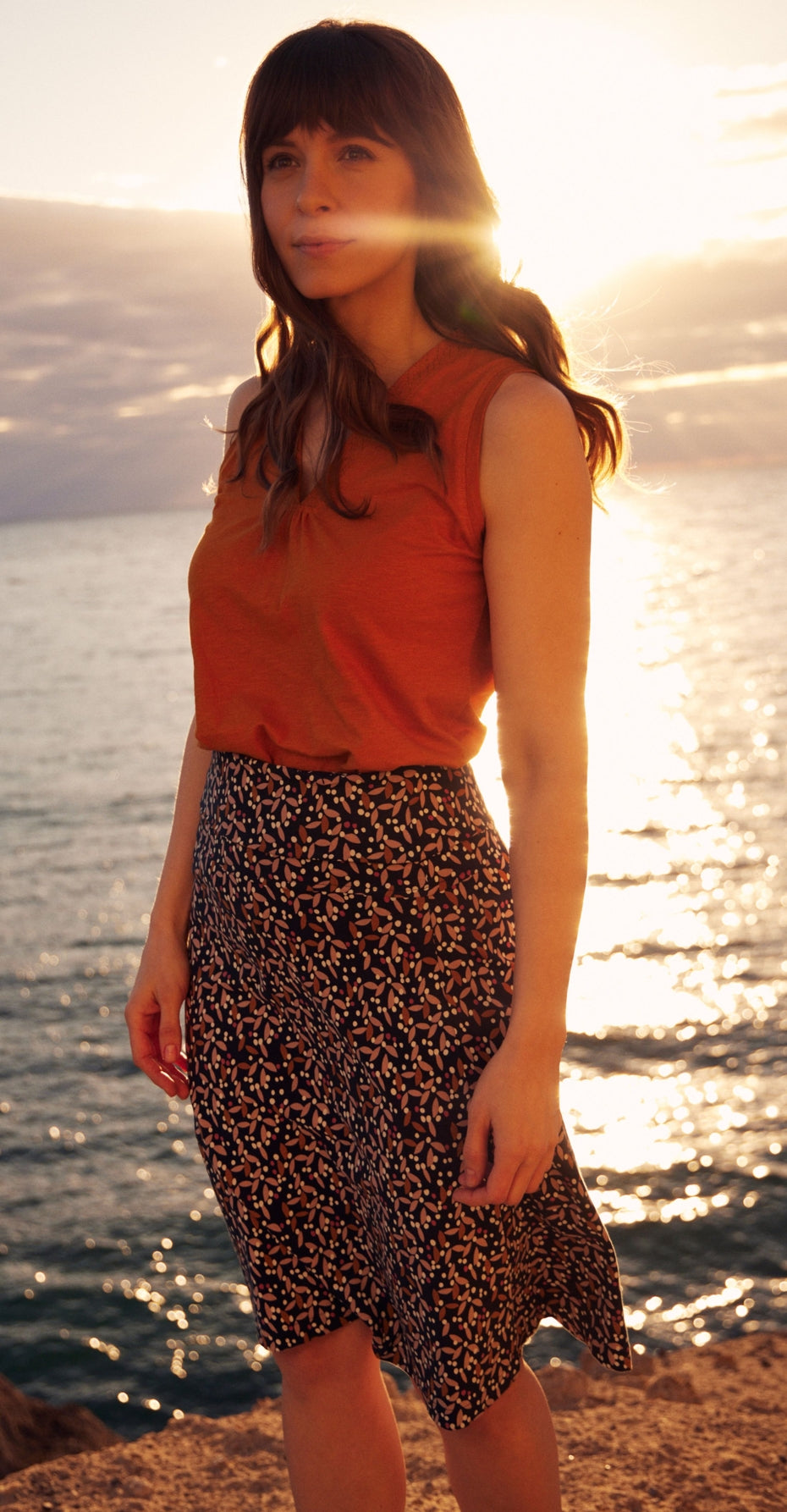Weird Fish Womens Malmo Floral Print Jersey Skirt Dark Navy