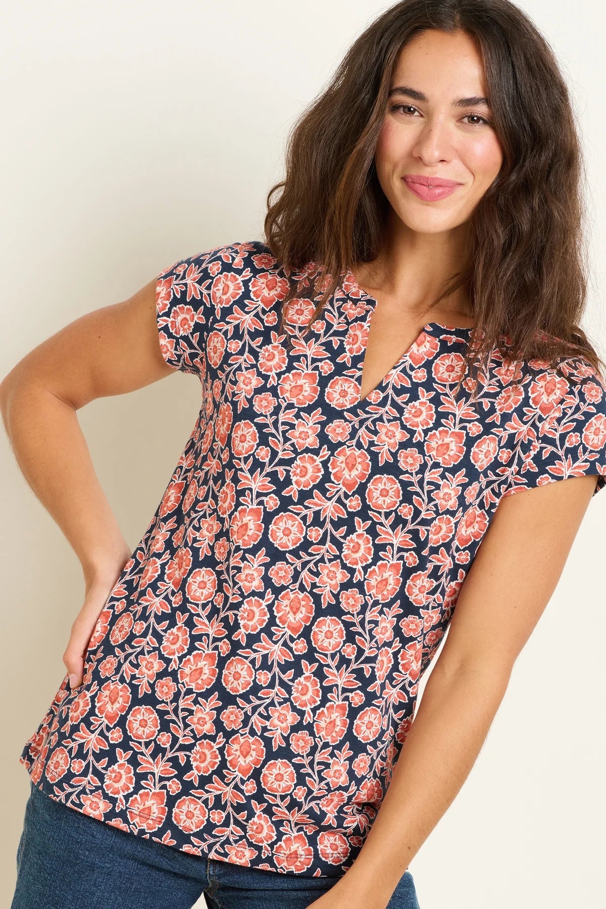 Brakeburn women's short sleeve Boho Floral print tee in Navy with a coral / red pattern.