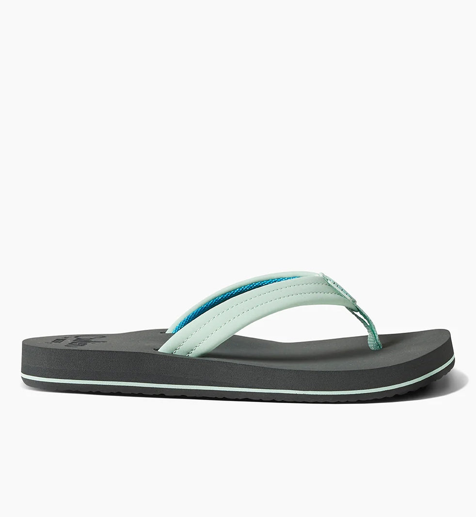 Reef womens Cushion Breeze flip flops in black and light blue with cushioned straps for comfort