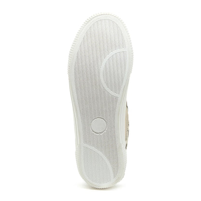 Bottom view of the white outsole of womens Rocket Dog Cheery colour block trainers.