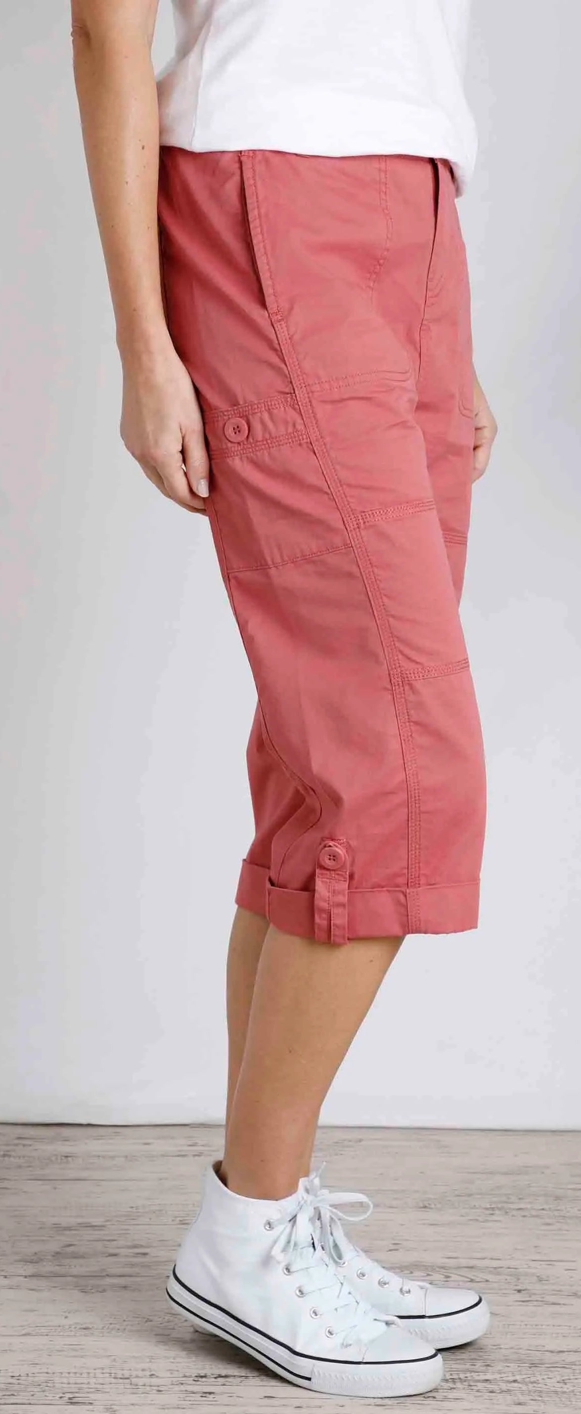 Weird Fish women's Rosewood Pink coloured Salena 3/4 length crop trousers.