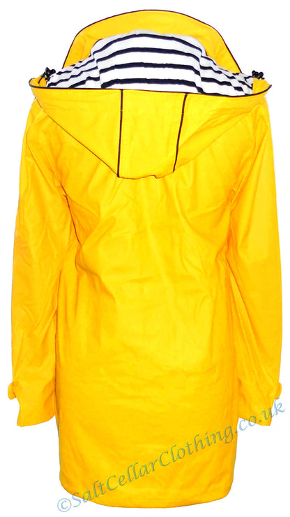 Yellow waterproof women's Regate Ete rain jacket from Captain Corsaire.