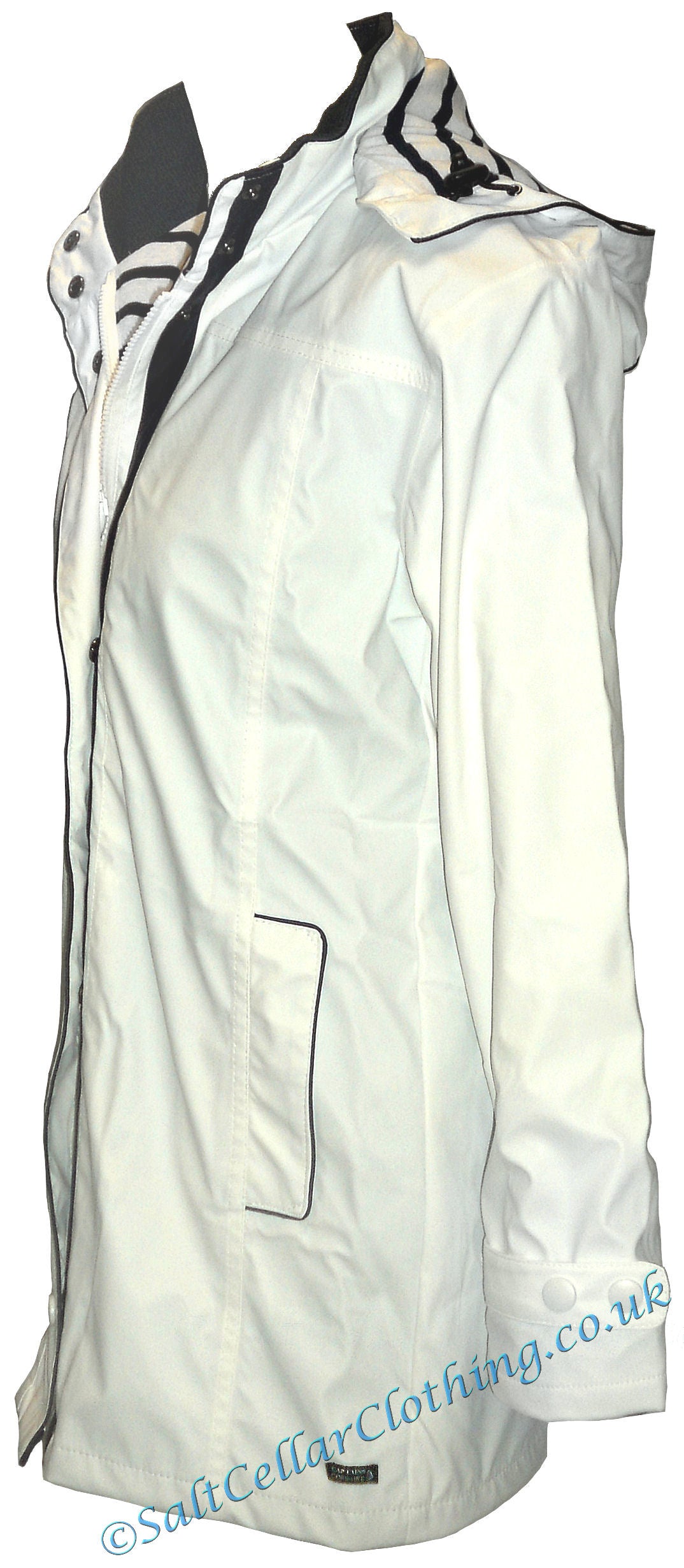 Captain Corsaire women's Regate Ete white waterproof rain jacket.