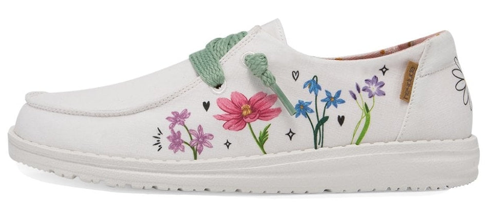 Canvas discount sneakers womens